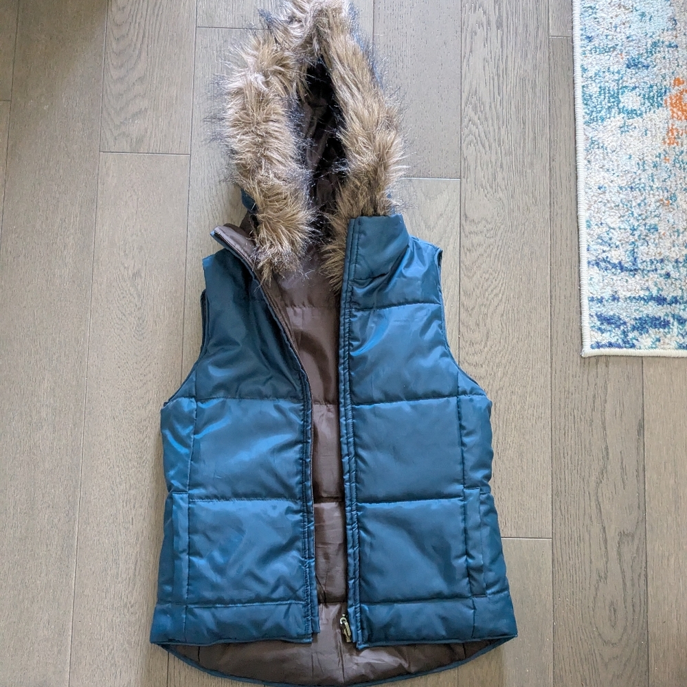 LIKE NEW Charlotte Russe Faux Fur Hooded Blue/Brown Reverable Vest, WS
